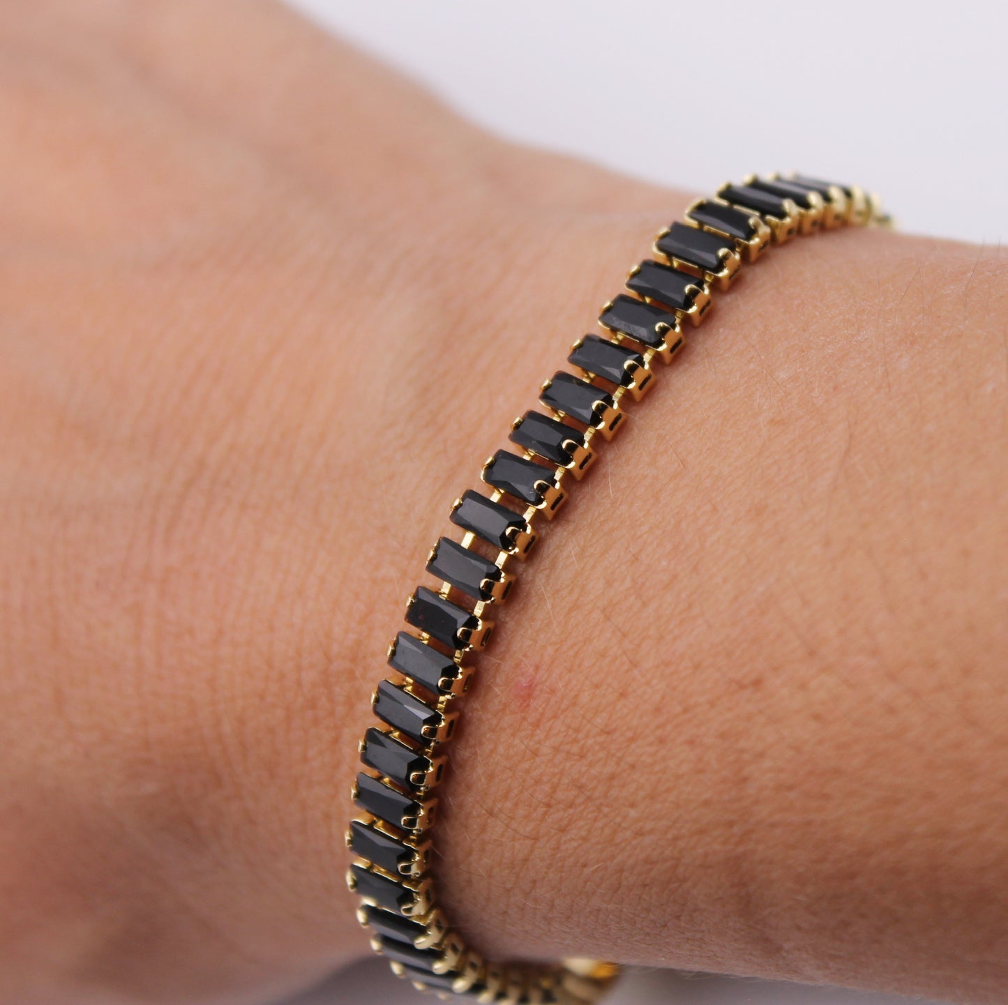 Black Bag(uette) Bracelet