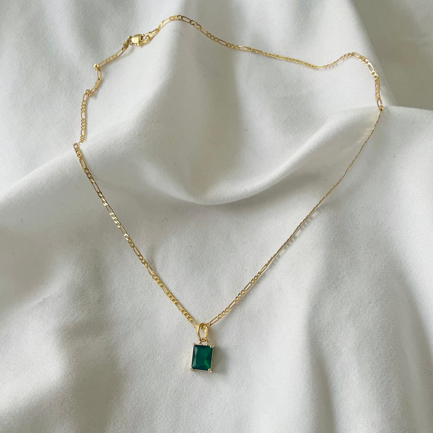 Emerald Stone Chain Necklace