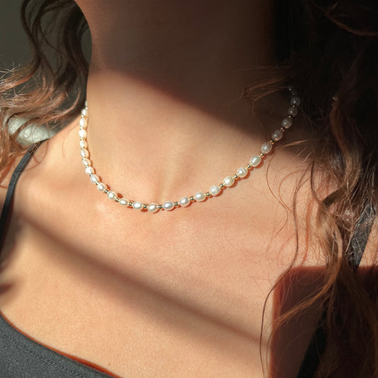 Good Vibrations Pearl and Gold Choker Necklace
