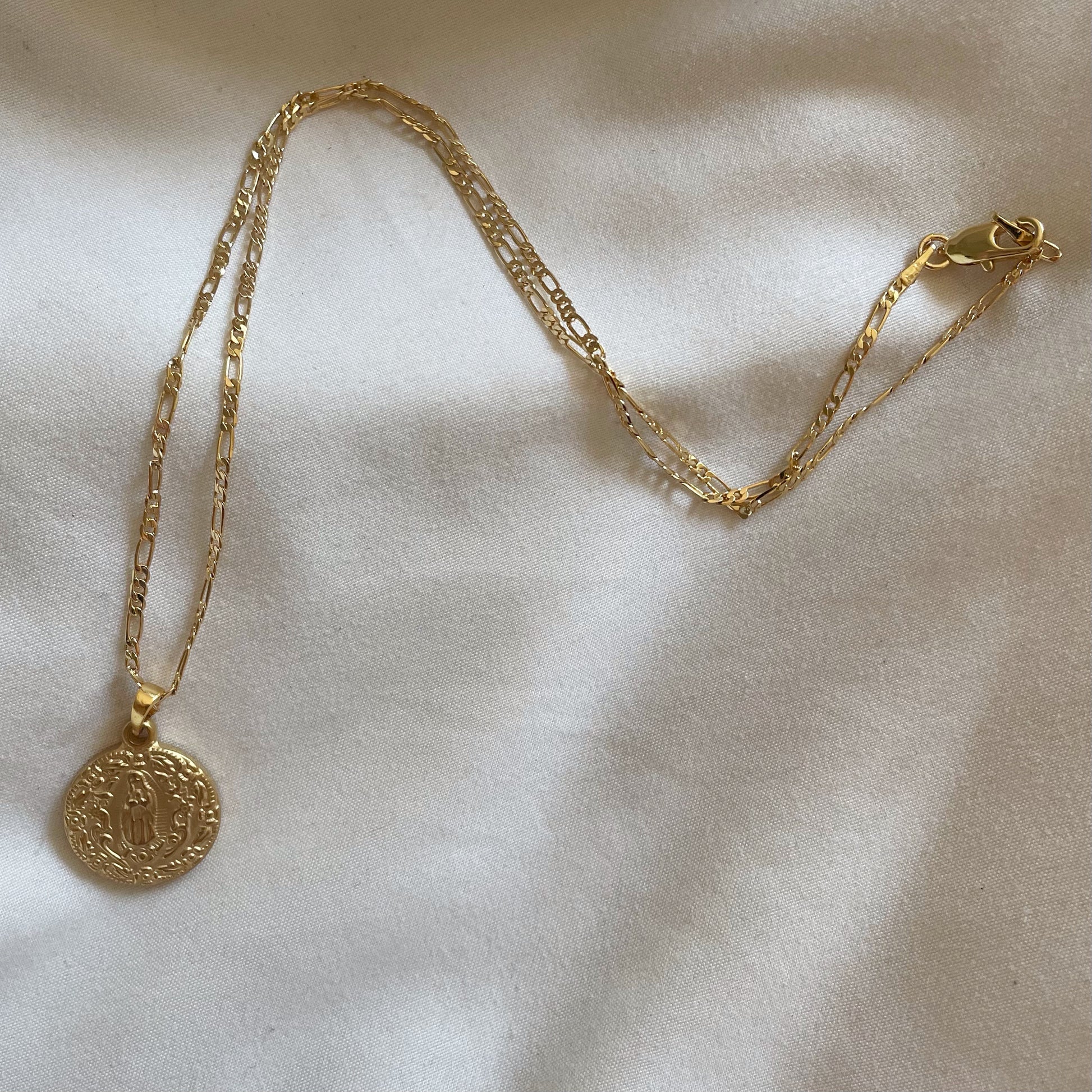 AuORA Virgin mary Medallion Gold Necklace
